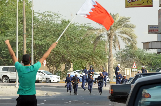 Pakistani troops aid Bahrain's crackdown
