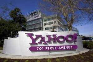 PE firms circling AOL turn attention to Yahoo