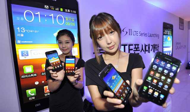 Samsung Beats iPhone In Tech Awards Battle