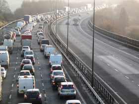 Car emissions claim more UK lives than road accidents, study finds
