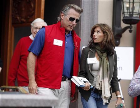 Yahoo interim CEO Ross Levinsohn and his wife Nicole Levinsohn attend