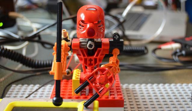World's First Robotic LEGO Band Rocks Out
