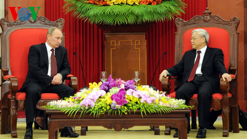 Putin in S. Korea to push new 'Silk Road' via N. Korea
