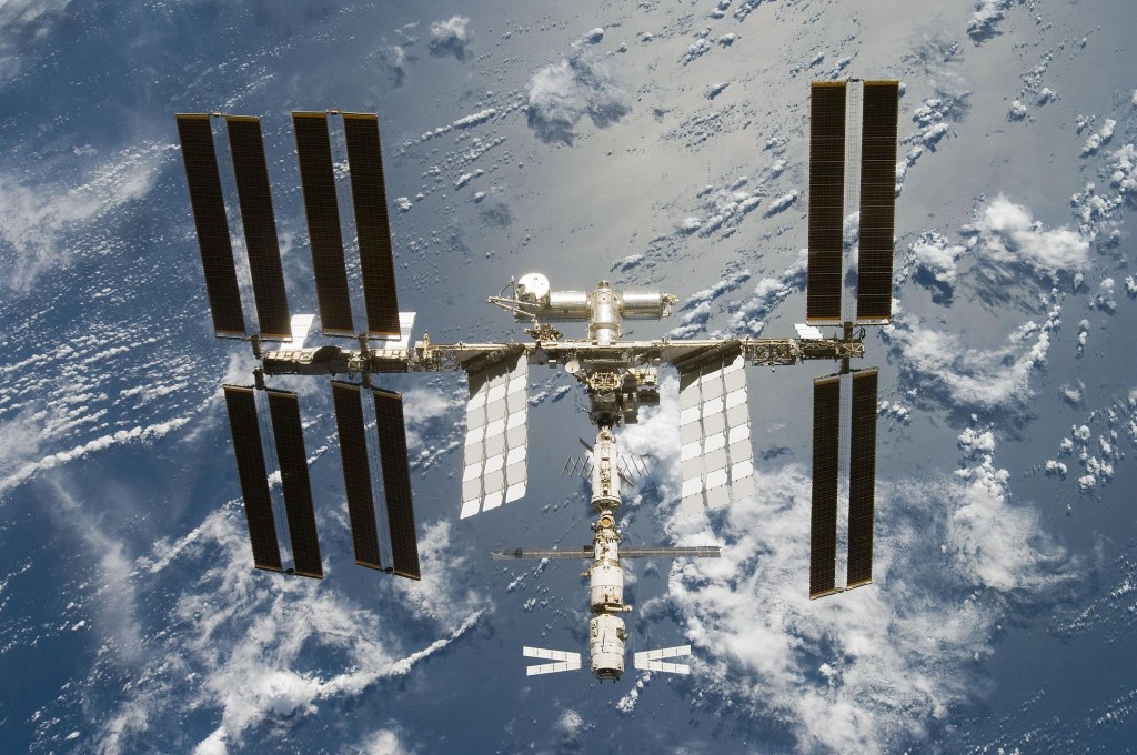 Boeing and SpaceX get NASA contracts to take astronauts to the ISS