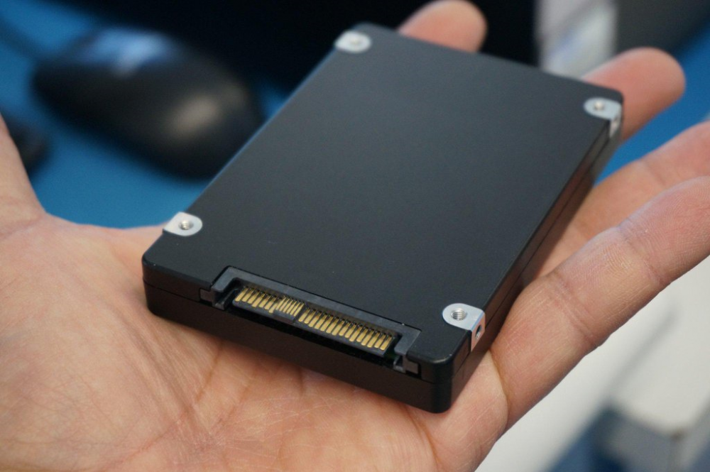 SAMSUNG SHIPS THE WORLD'S HIGHEST CAPACITY SSD, WITH 15TB OF STORAGE