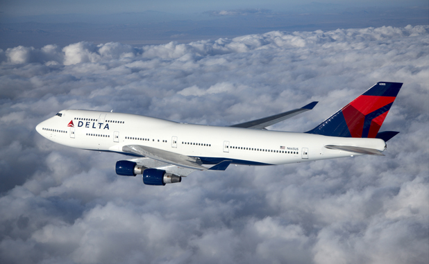 Delta Boeing 747-400 in flight.