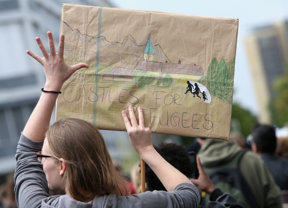 Berlin, Rome, Paris protesters say yes to migrants