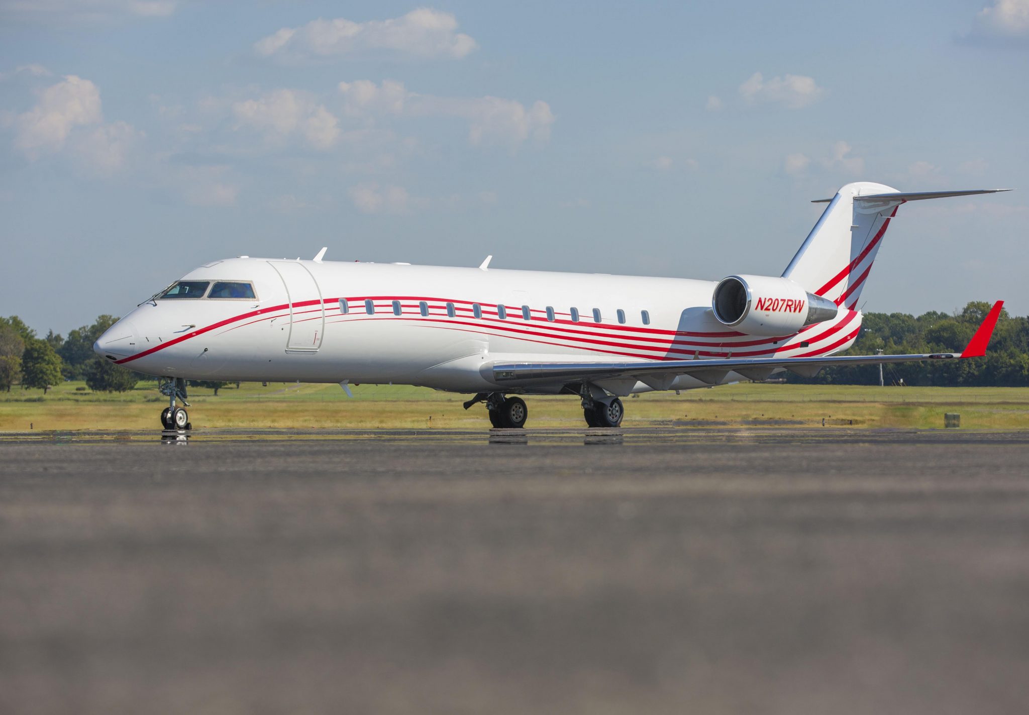 Джет 200. Canadian Regional Jet 200. CRJ-200. Джет 200 ЮВТ Аэро. CRJ 200 самолет.